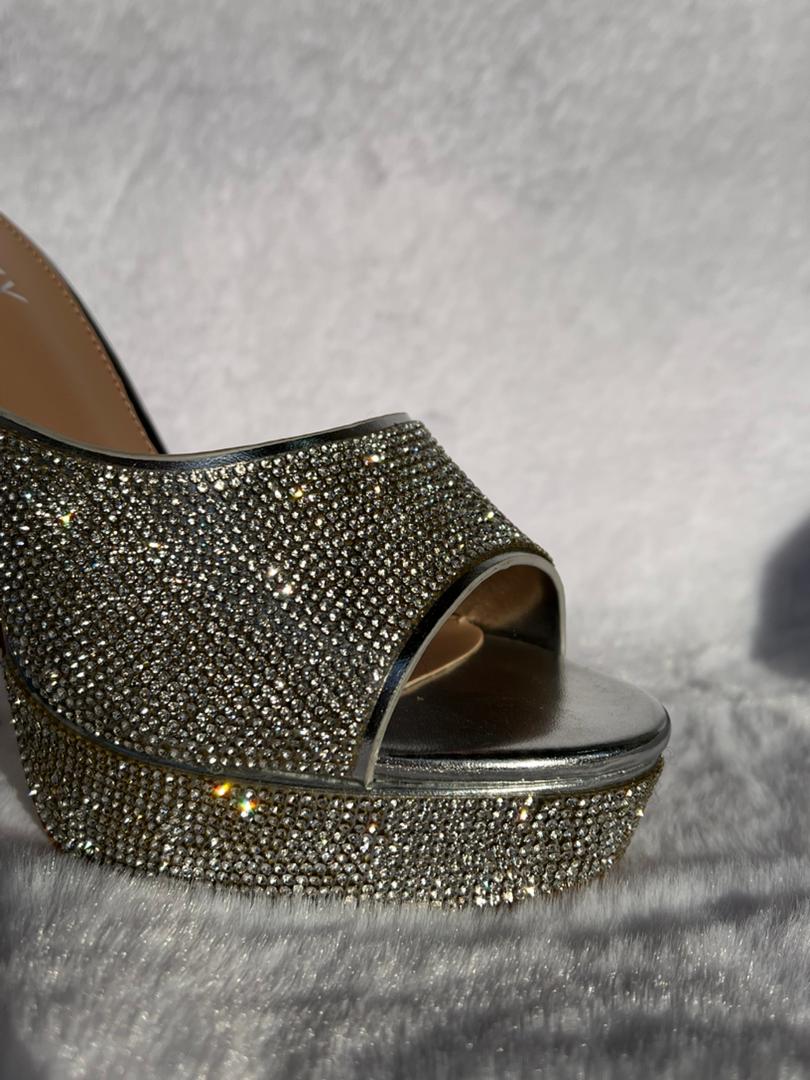 R26599-7